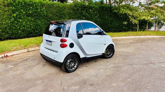 SMART FORTWO 1.0 COUPÊ TURBO 12V GASOLINA 2P AUTOMÁTICO SMART FORTWO 1.0 COUPÊ TURBO 12V GASOLINA 2P AUTOMÁTICO